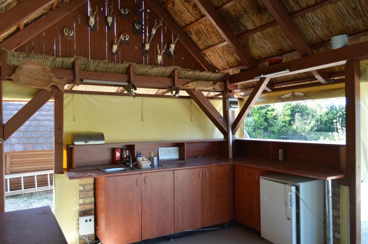 Intertranscoop Lake House Vámosszabadi Zewnętrze zdjęcie
