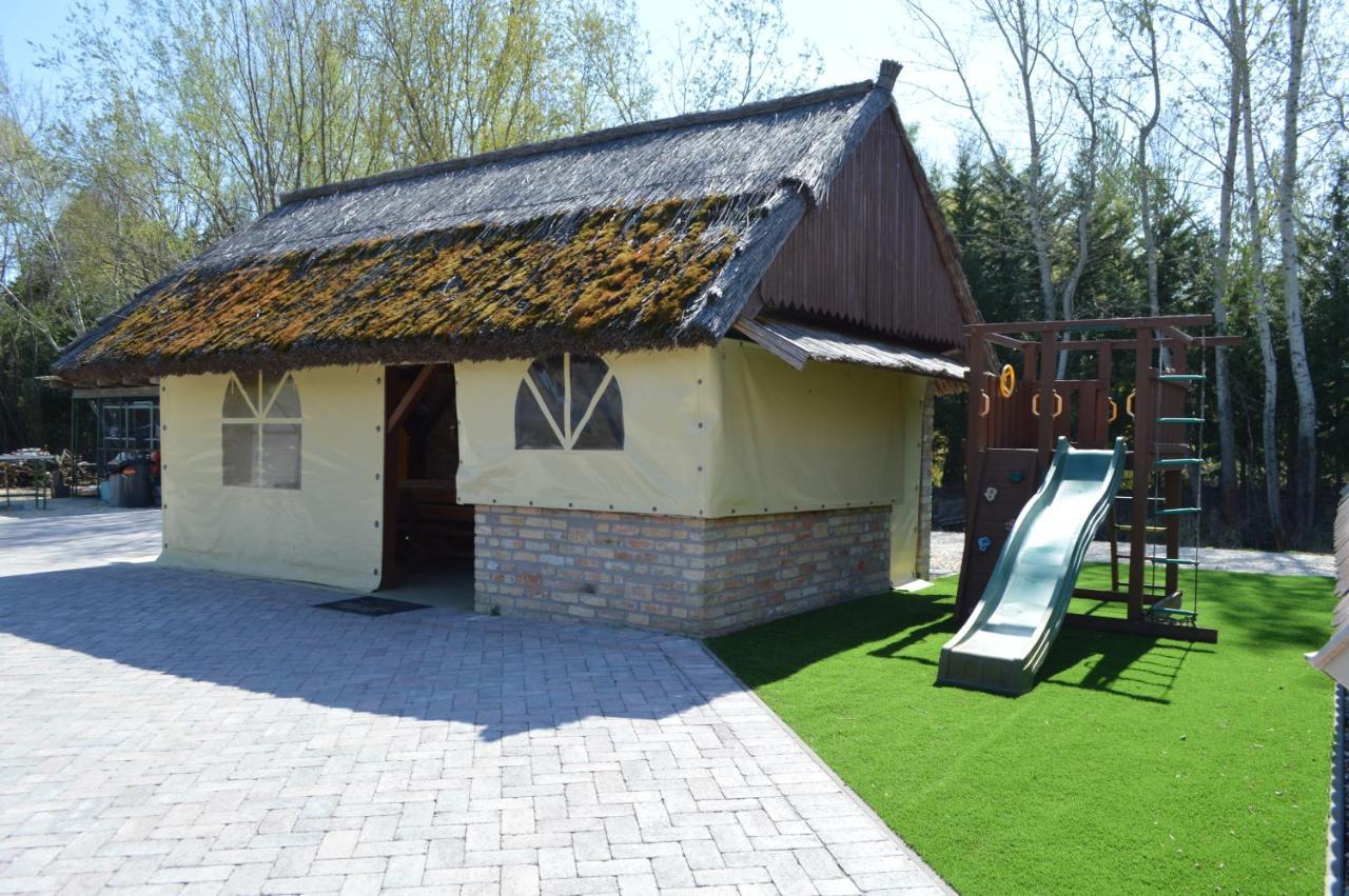 Intertranscoop Lake House Vámosszabadi Zewnętrze zdjęcie