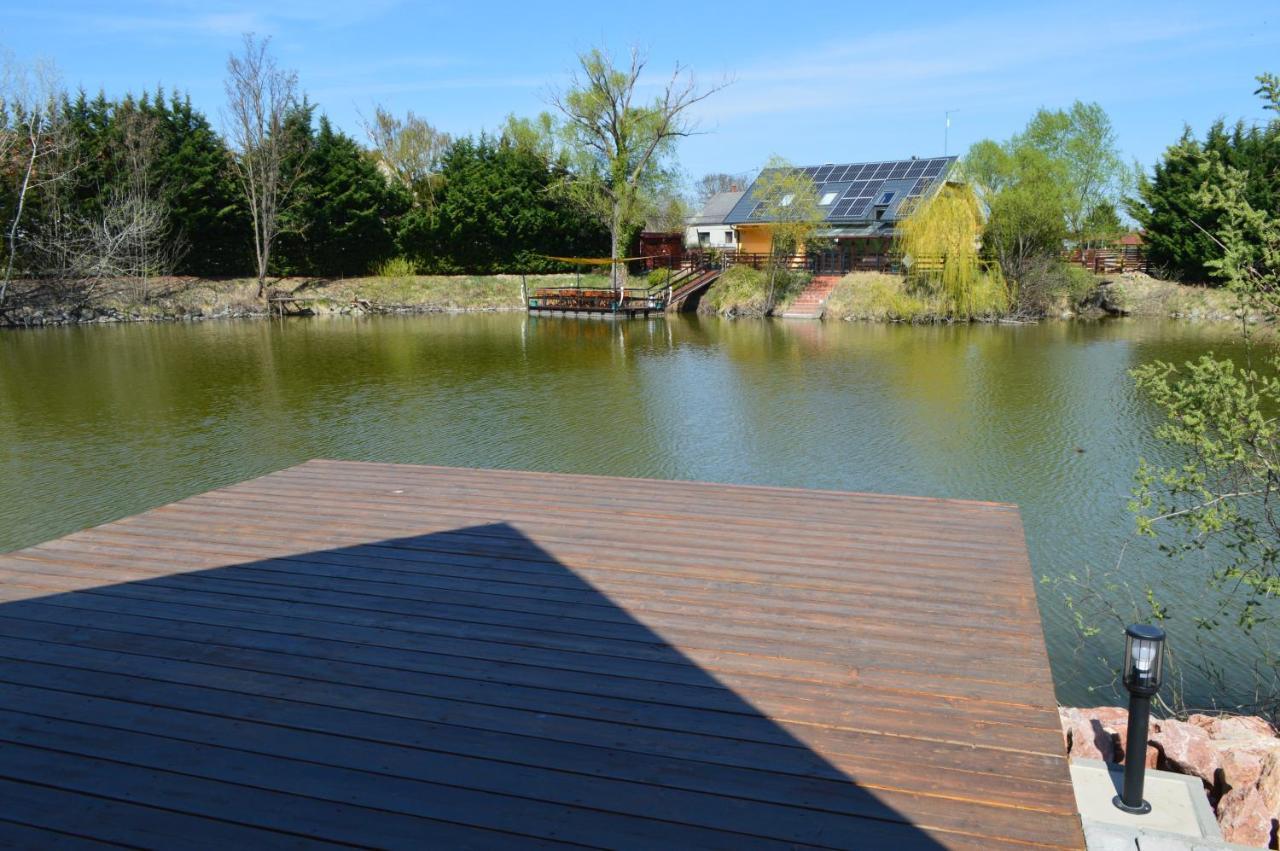 Intertranscoop Lake House Vámosszabadi Zewnętrze zdjęcie